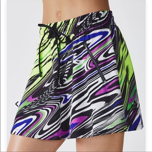 Fabletics Mikah Carnival Athletic Skirt With Pockets Neon Zigzag Pattern SZ XS - Picture 8 of 8